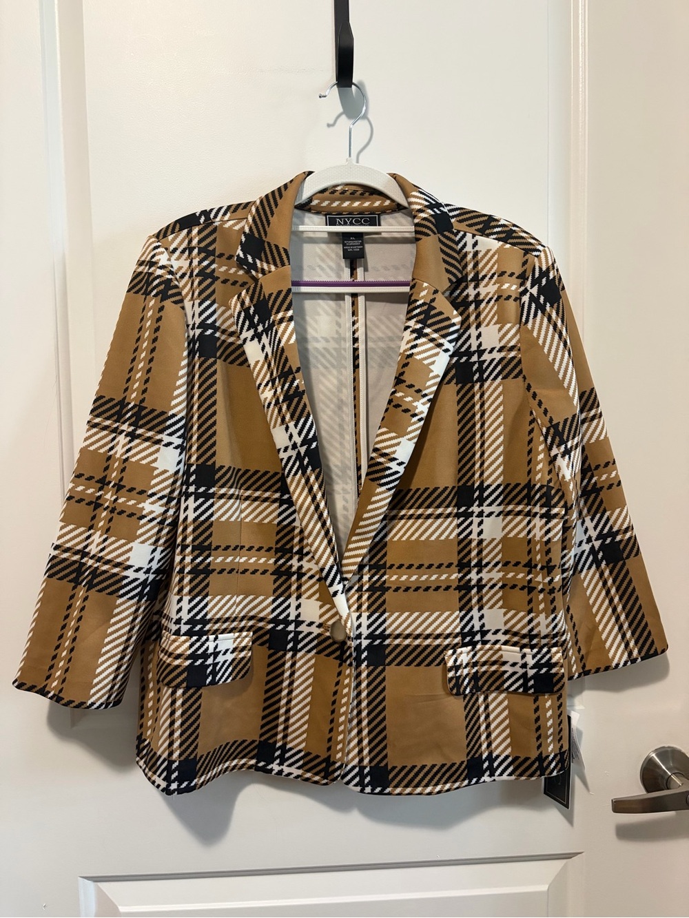 New York & Company Plaid Blazer in Camel, Black & White
